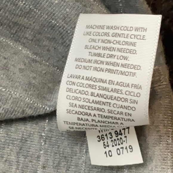 Time and Tru women’s turtleneck top with glittery stripes, size XL - Picture 7 of 7